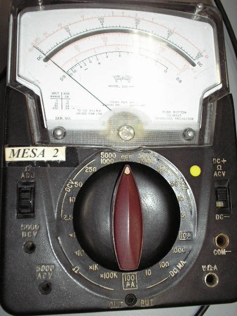 Multímetro Analógico